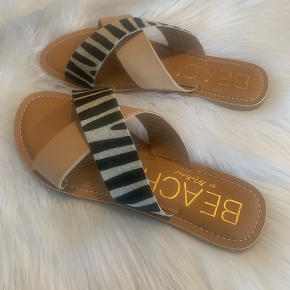 Brand new! BEACH by Matisse sandals - Picture 4 of 8